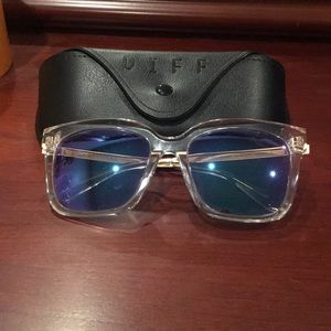 DIFF Bella Polarized Sunglasses